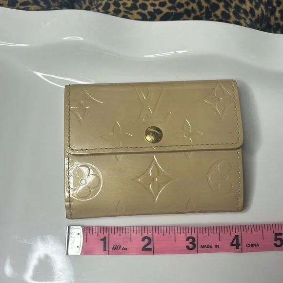 LOUIS VUITTON MONOGRAM VERNIS BILLFOLD WALLET - Picture 11 of 13